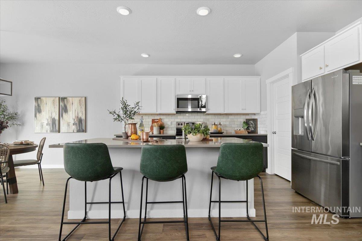 339 S Sunset Point Way, Meridian, Idaho 83642, 4 Bedrooms, 2.5 Bathrooms, Residential For Sale, Price $485,000, 98960661