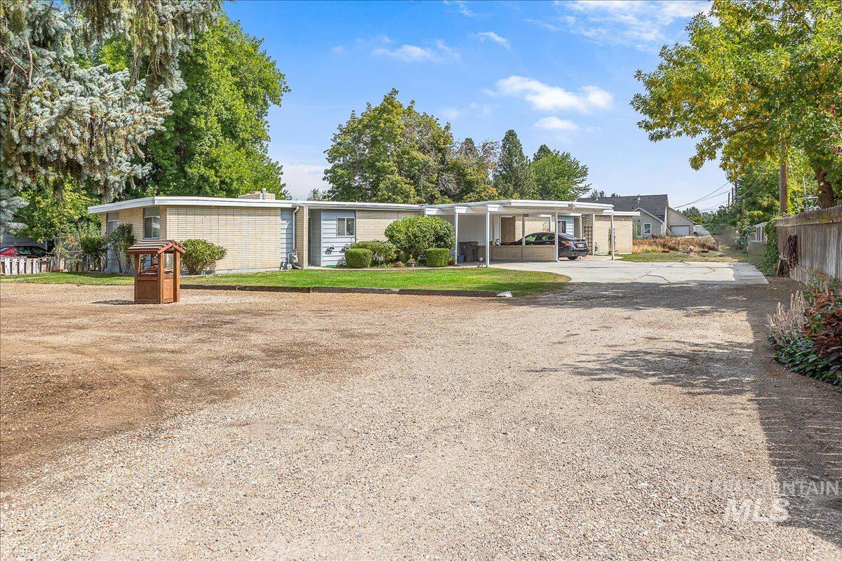 2104 N Bryson Rd., Boise, Idaho 83713, 2 Bedrooms, 1 Bathroom, Residential Income For Sale, Price $519,900, 98960687