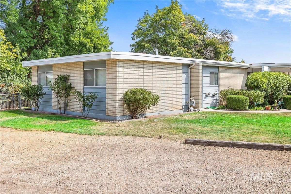 2104 N Bryson Rd., Boise, Idaho 83713, 2 Bedrooms, 1 Bathroom, Residential Income For Sale, Price $519,900, 98960687