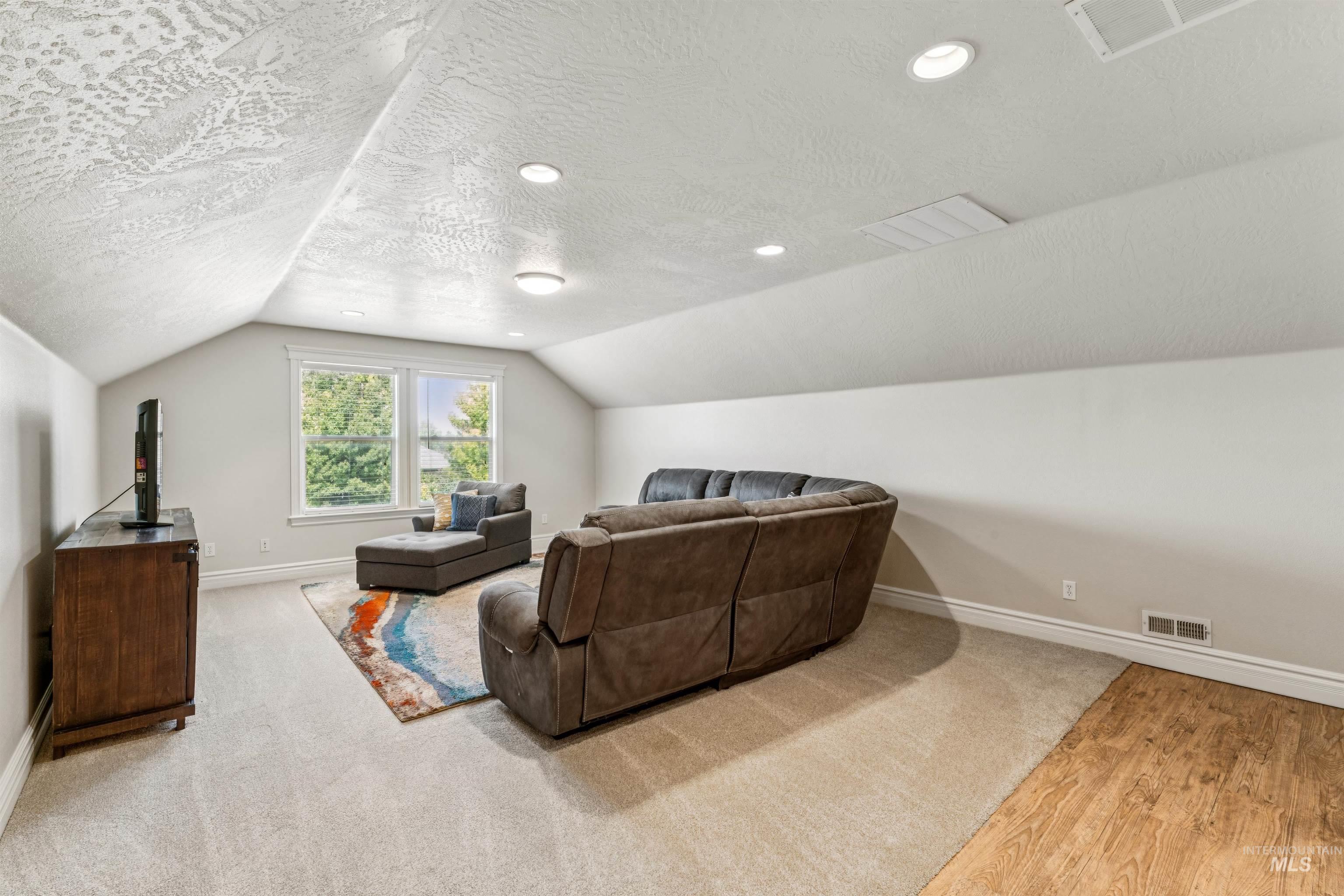 8216 S Buffalo Creek Ln, Meridian, Idaho 83642, 5 Bedrooms, 3.5 Bathrooms, Residential For Sale, Price $1,150,000, 98960698