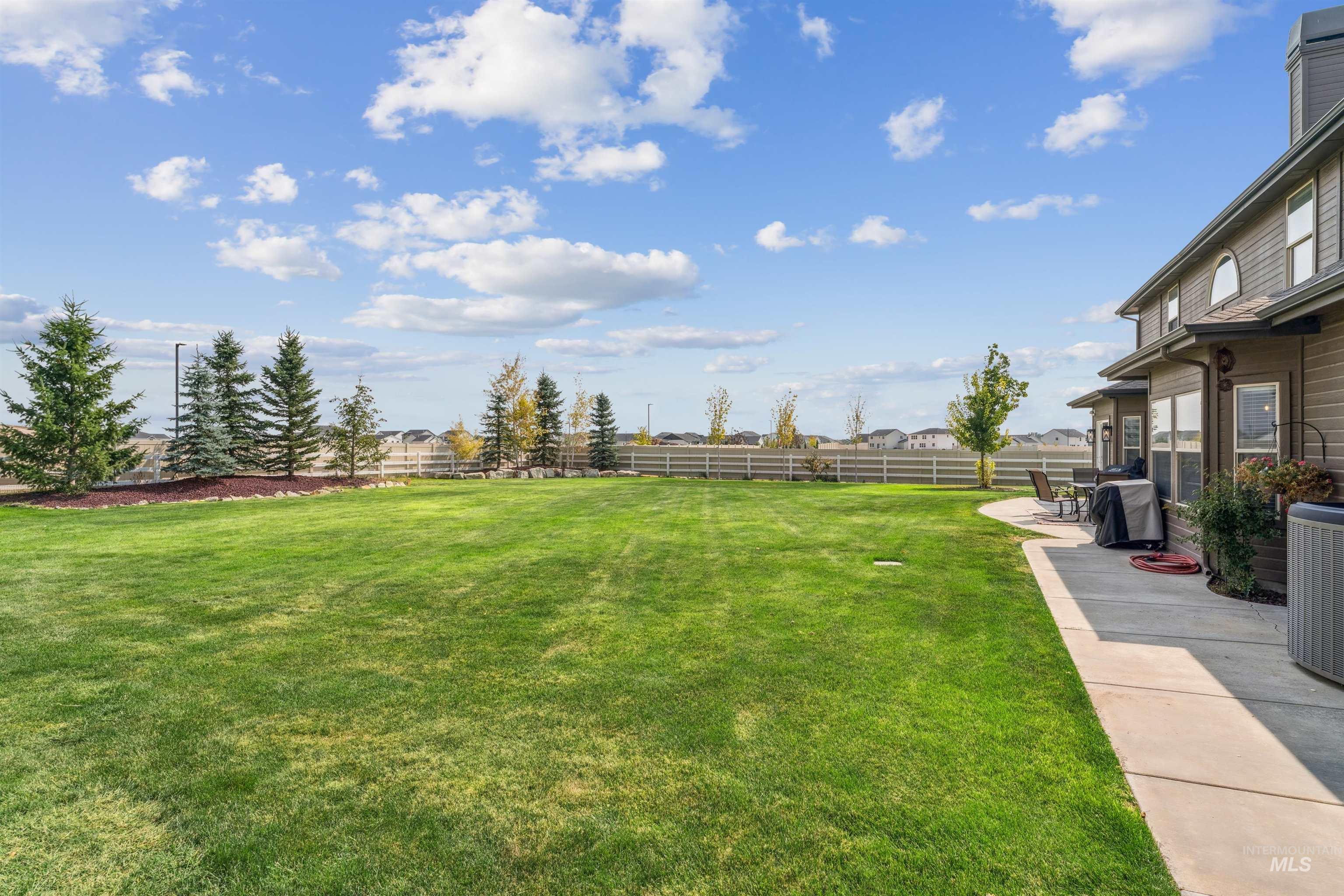 8216 S Buffalo Creek Ln, Meridian, Idaho 83642, 5 Bedrooms, 3.5 Bathrooms, Residential For Sale, Price $1,150,000, 98960698