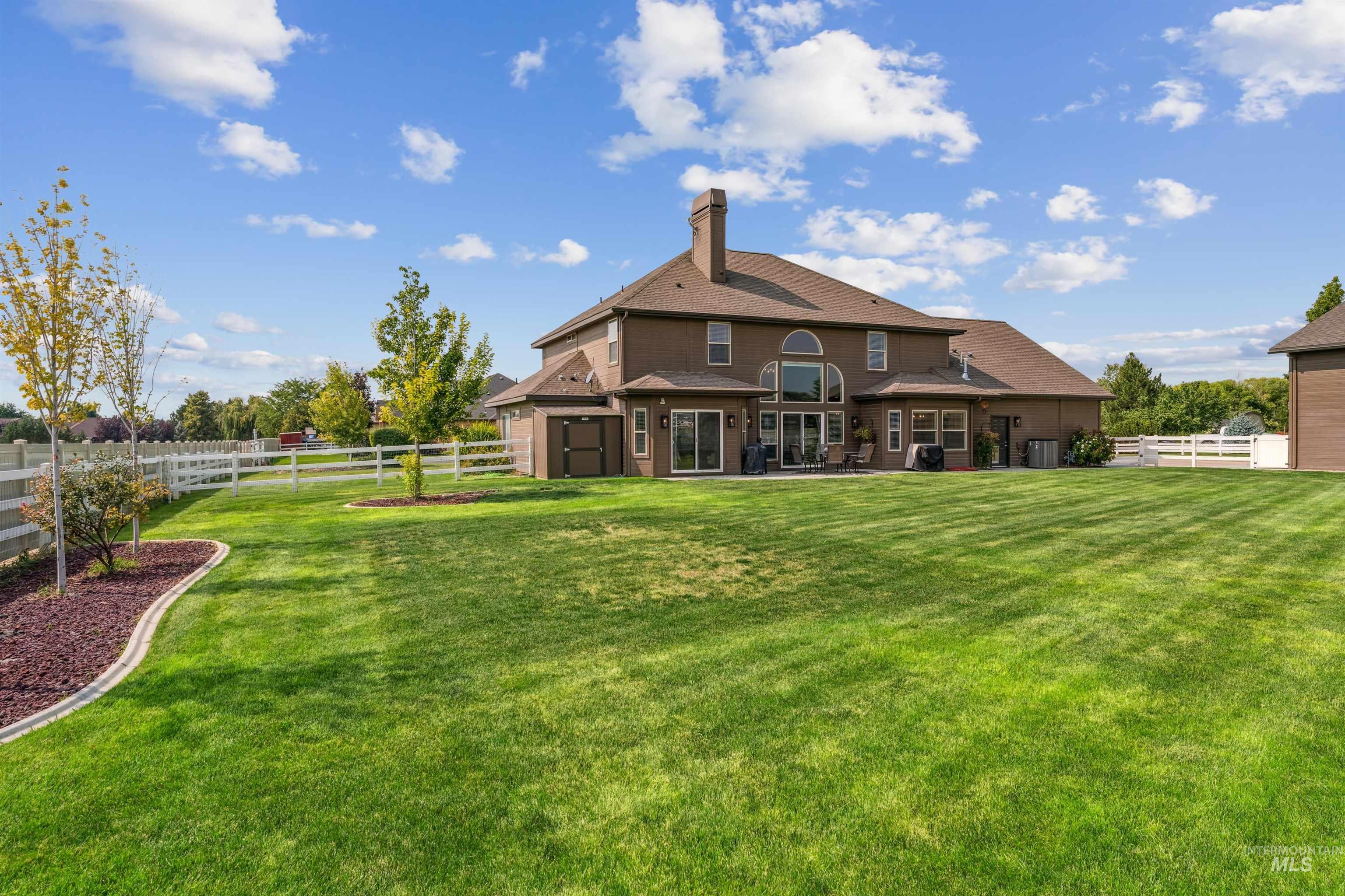 8216 S Buffalo Creek Ln, Meridian, Idaho 83642, 5 Bedrooms, 3.5 Bathrooms, Residential For Sale, Price $1,150,000, 98960698
