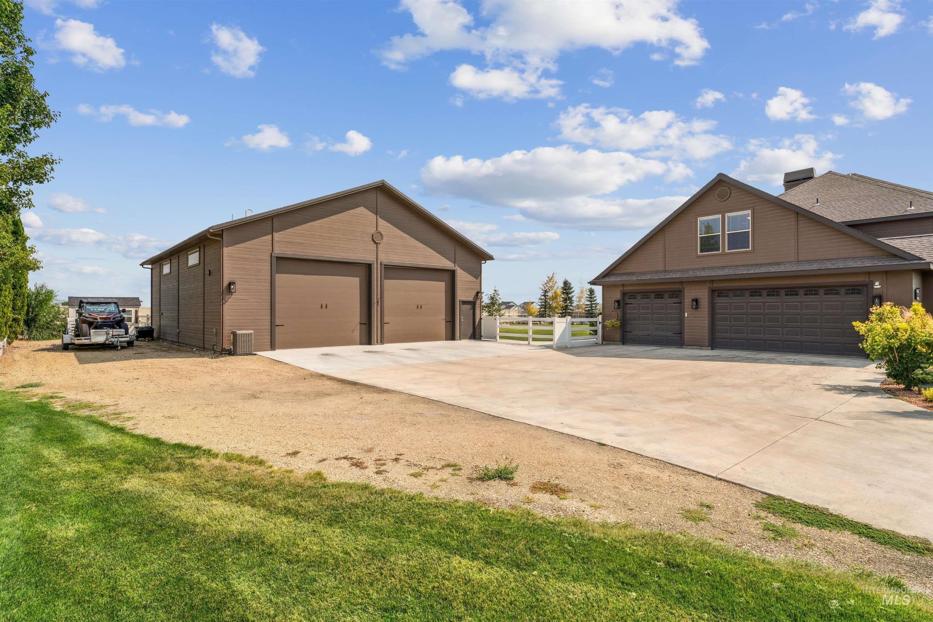 8216 S Buffalo Creek Ln, Meridian, Idaho 83642, 5 Bedrooms, 3.5 Bathrooms, Residential For Sale, Price $1,150,000, 98960698