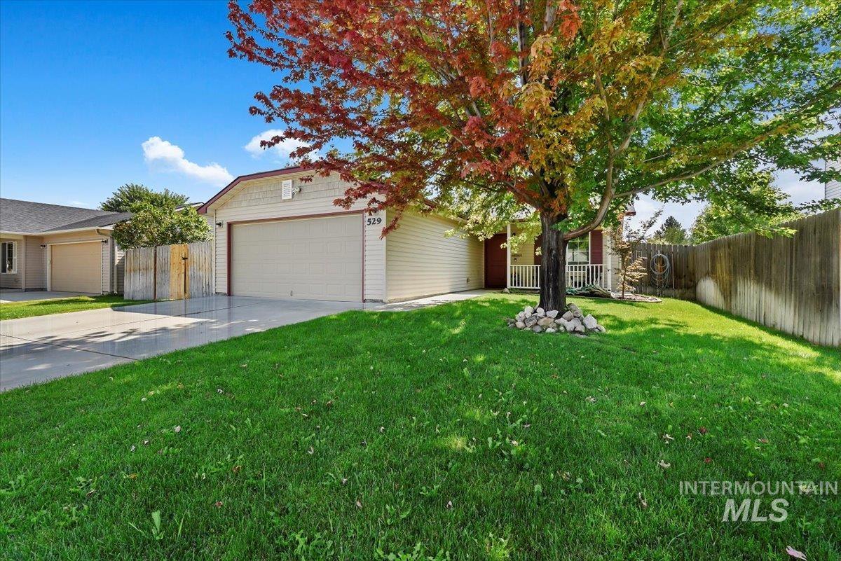 529 E Great Bear St, Kuna, Idaho 83634, 3 Bedrooms, 2 Bathrooms, Residential For Sale, Price $335,000, 98960702