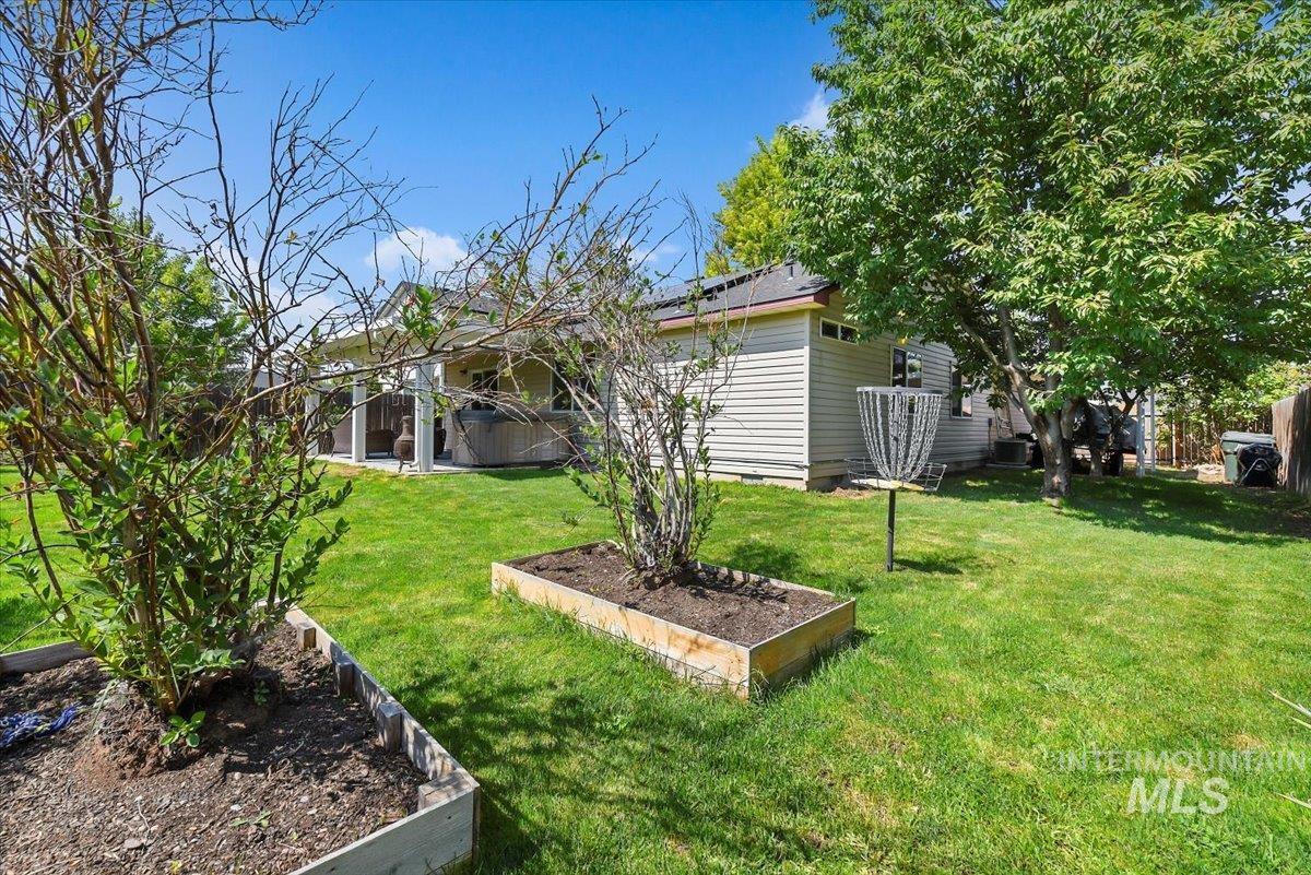 529 E Great Bear St, Kuna, Idaho 83634, 3 Bedrooms, 2 Bathrooms, Residential For Sale, Price $335,000, 98960702