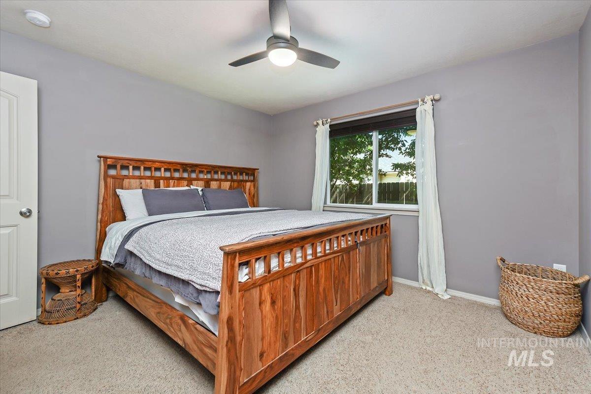 529 E Great Bear St, Kuna, Idaho 83634, 3 Bedrooms, 2 Bathrooms, Residential For Sale, Price $335,000, 98960702