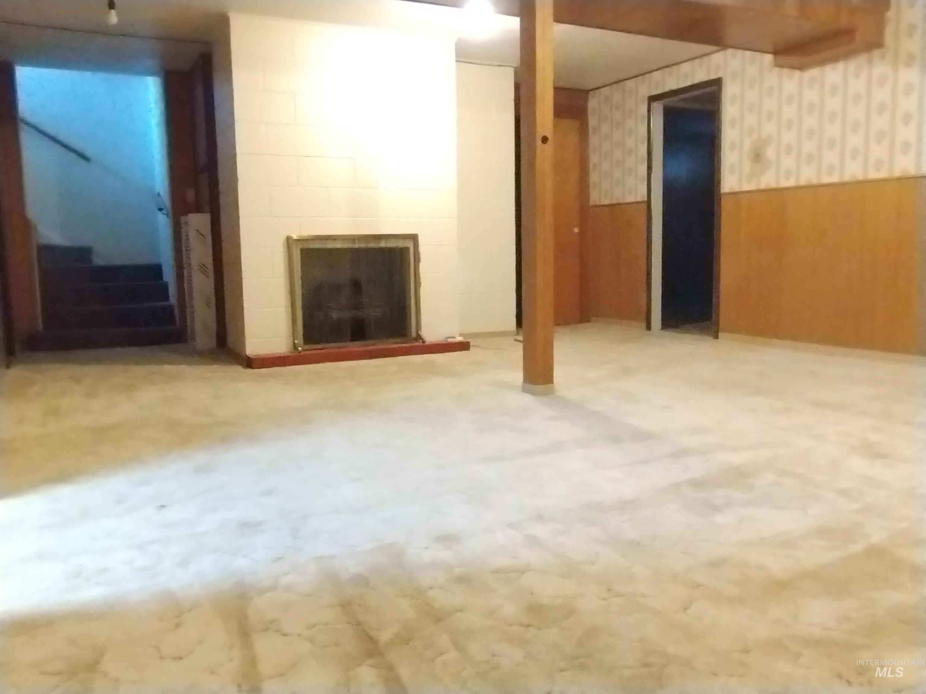1298 E 2nd Street, Weiser, Idaho 83672, 5 Bedrooms, 2 Bathrooms, Residential For Sale, Price $510,000, 98960710