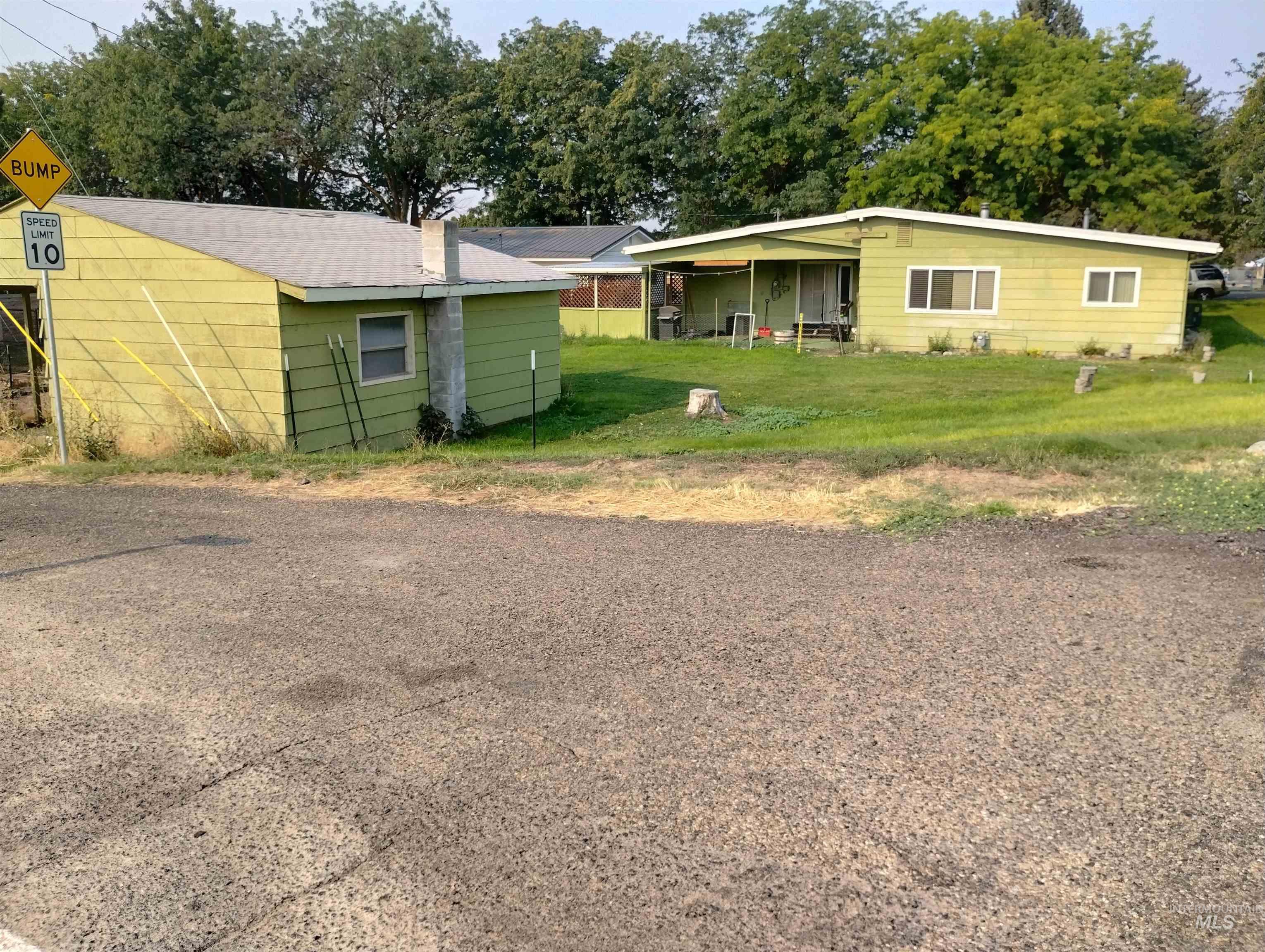 1298 E 2nd Street, Weiser, Idaho 83672, 5 Bedrooms, 2 Bathrooms, Residential For Sale, Price $510,000, 98960710