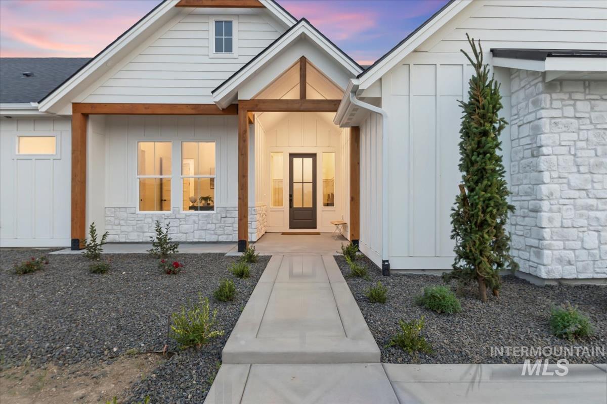 9580 S Prairie Falcon Ave., Nampa, Idaho 83686, 4 Bedrooms, 4.5 Bathrooms, Residential For Sale, Price $1,250,000, 98960714