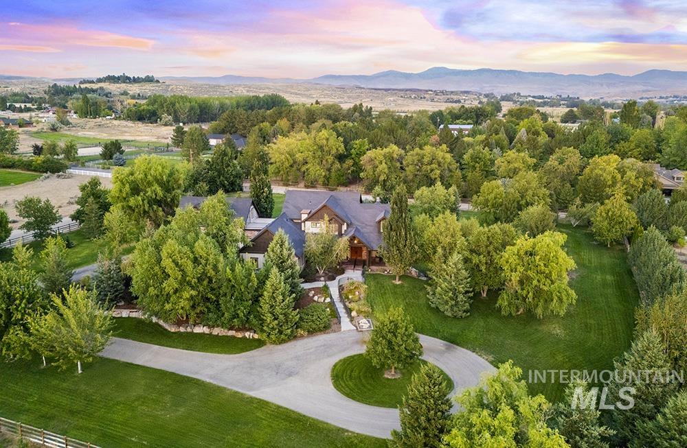 3598 N Timber Ridge Ln, Eagle, Idaho 83616, 4 Bedrooms, 5 Bathrooms, Residential For Sale, Price $2,795,000, 98960715