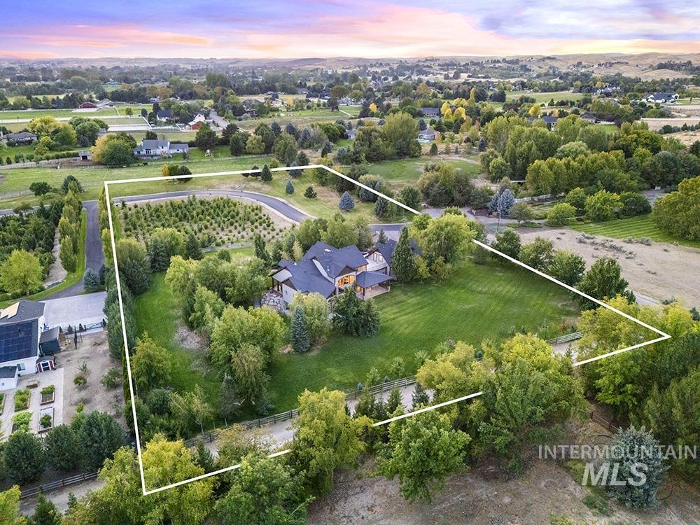 3598 N Timber Ridge Ln, Eagle, Idaho 83616, 4 Bedrooms, 5 Bathrooms, Residential For Sale, Price $2,795,000, 98960715