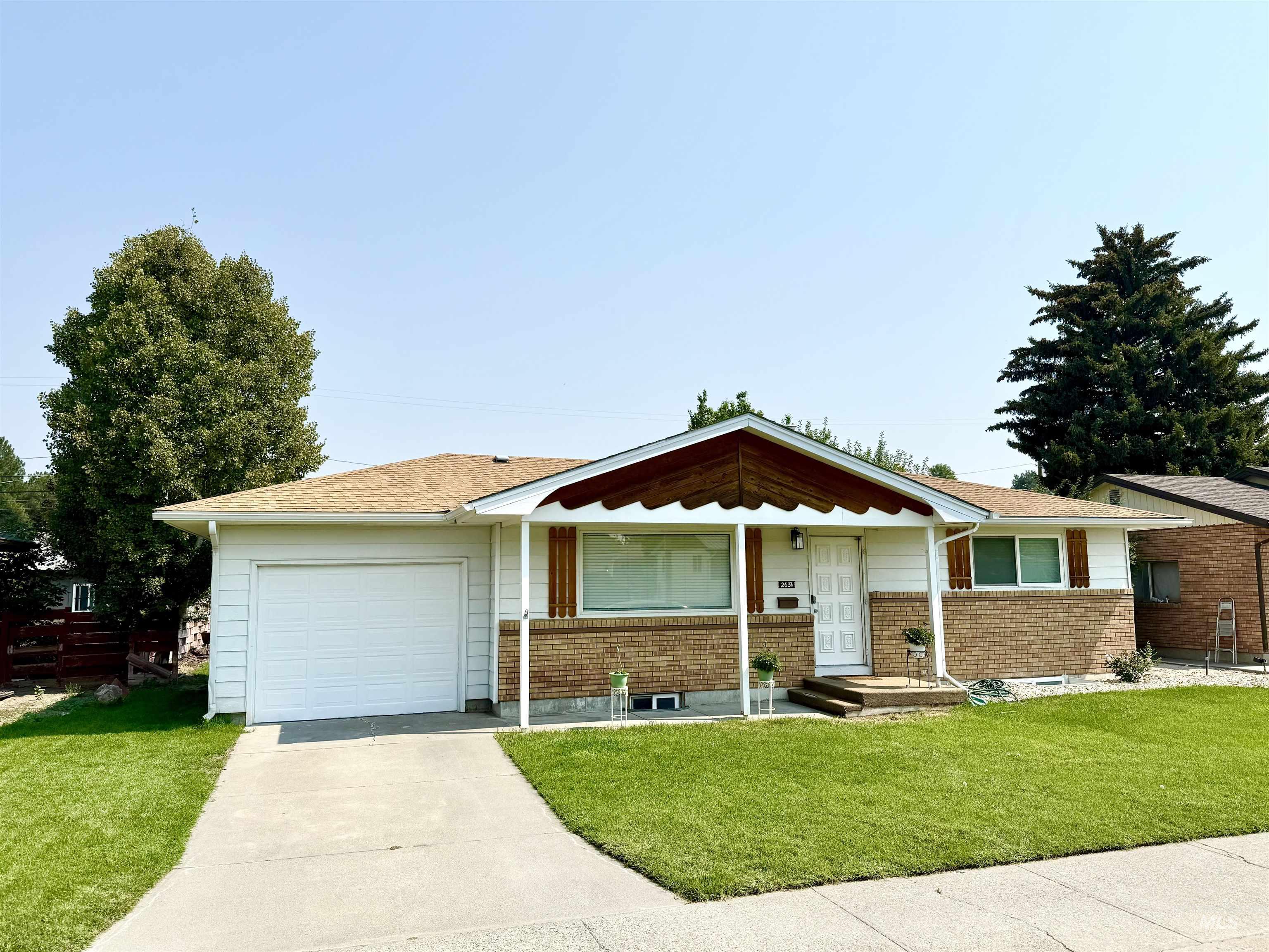 2631 Fairmont Dr, Burley, Idaho 83318, 3 Bedrooms, 2.5 Bathrooms, Residential For Sale, Price $320,000, 98960720