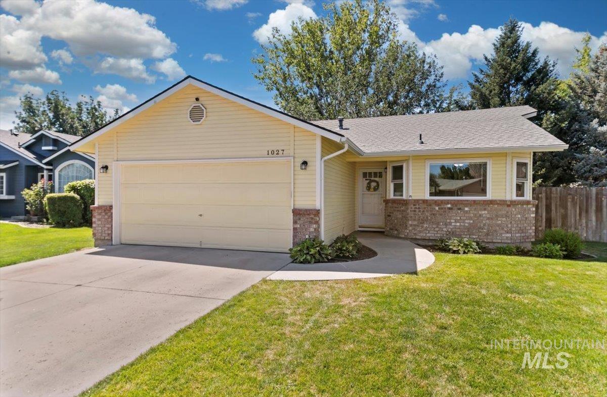 1027 E Winslow Dr, Meridian, Idaho 83642, 3 Bedrooms, 2 Bathrooms, Residential For Sale, Price $405,000, 98960723