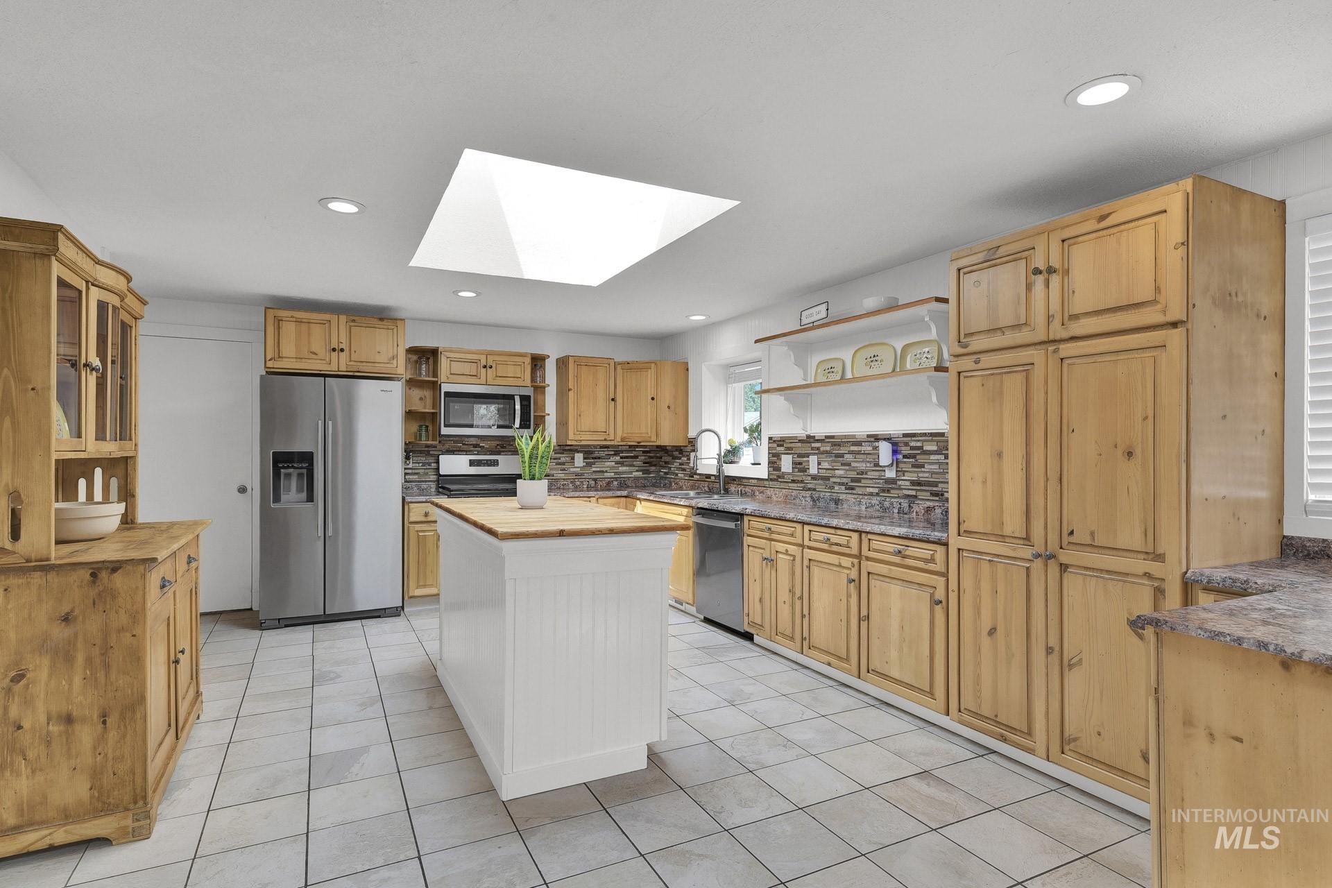 809 Astor Ave, Nampa, Idaho 83651, 4 Bedrooms, 3 Bathrooms, Residential For Sale, Price $549,900, 98960727