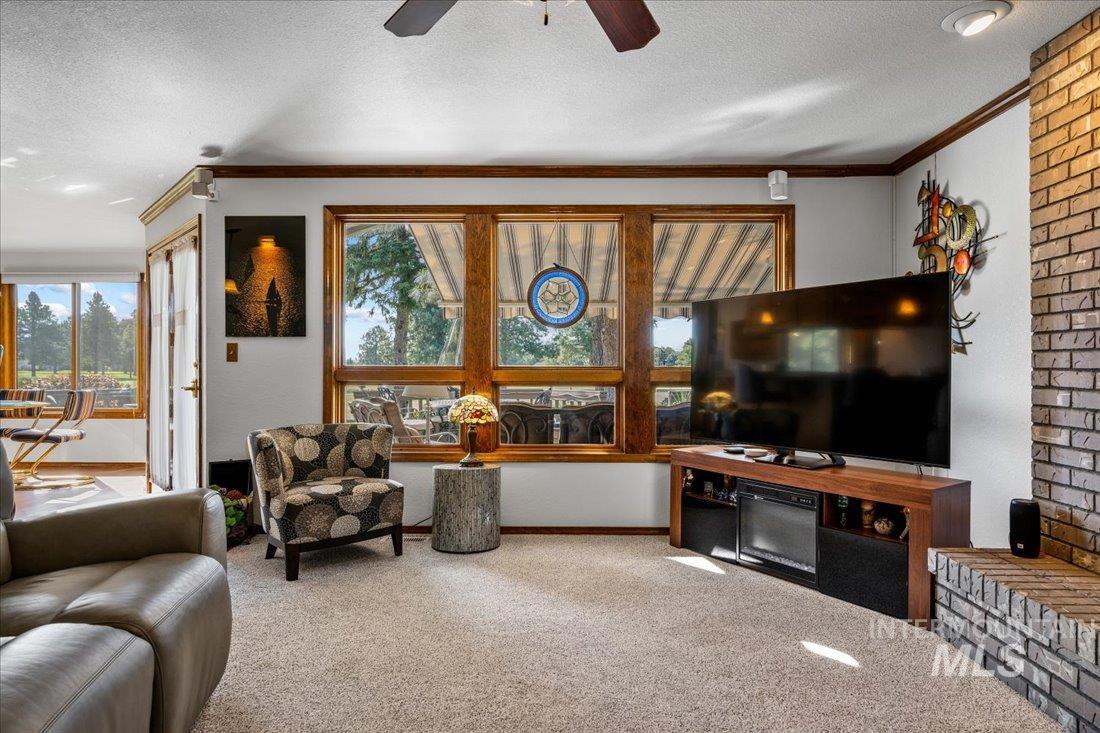 704 N Nicklaus Ln, Eagle, Idaho 83616-5358, 4 Bedrooms, 2.5 Bathrooms, Residential For Sale, Price $775,000, 98960729