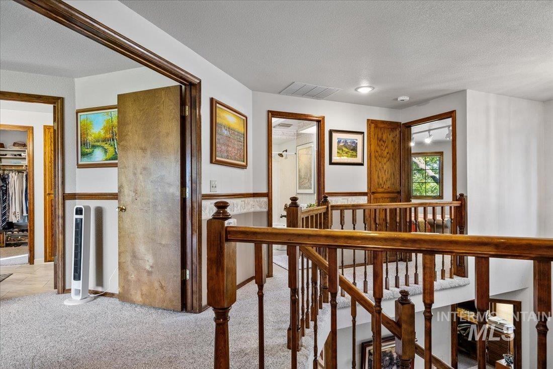 704 N Nicklaus Ln, Eagle, Idaho 83616-5358, 4 Bedrooms, 2.5 Bathrooms, Residential For Sale, Price $775,000, 98960729