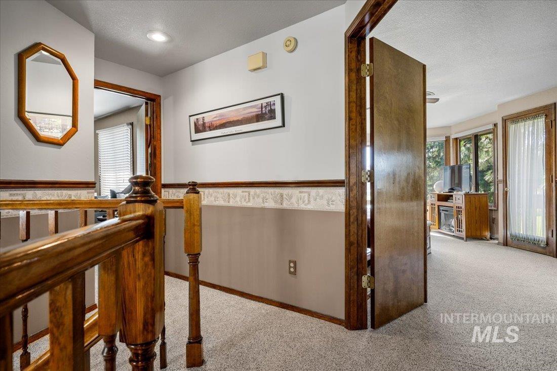 704 N Nicklaus Ln, Eagle, Idaho 83616-5358, 4 Bedrooms, 2.5 Bathrooms, Residential For Sale, Price $775,000, 98960729