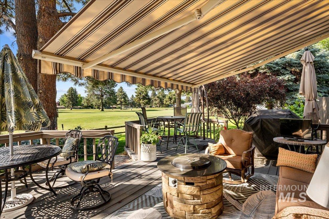 704 N Nicklaus Ln, Eagle, Idaho 83616-5358, 4 Bedrooms, 2.5 Bathrooms, Residential For Sale, Price $775,000, 98960729