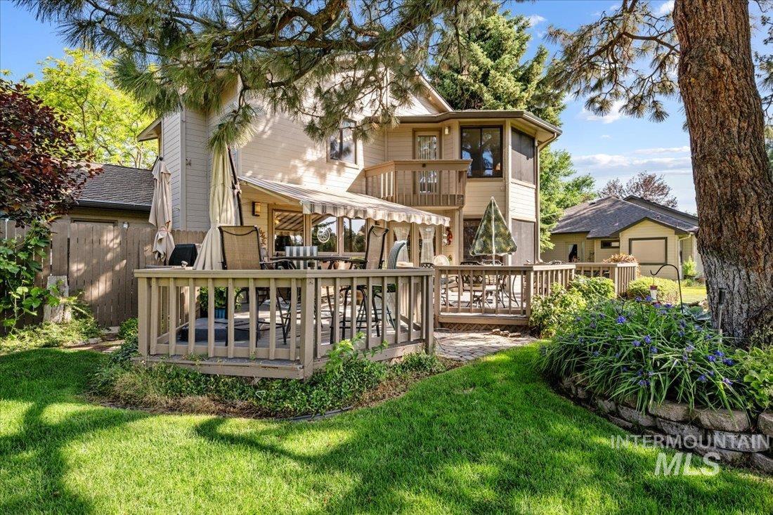 704 N Nicklaus Ln, Eagle, Idaho 83616-5358, 4 Bedrooms, 2.5 Bathrooms, Residential For Sale, Price $775,000, 98960729