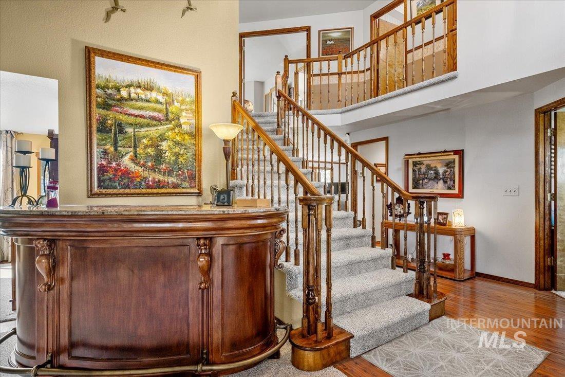 704 N Nicklaus Ln, Eagle, Idaho 83616-5358, 4 Bedrooms, 2.5 Bathrooms, Residential For Sale, Price $775,000, 98960729