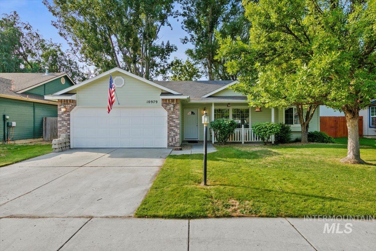 10979 W Capella St, Star, Idaho 83669, 3 Bedrooms, 2 Bathrooms, Residential For Sale, Price $357,500, 98960735