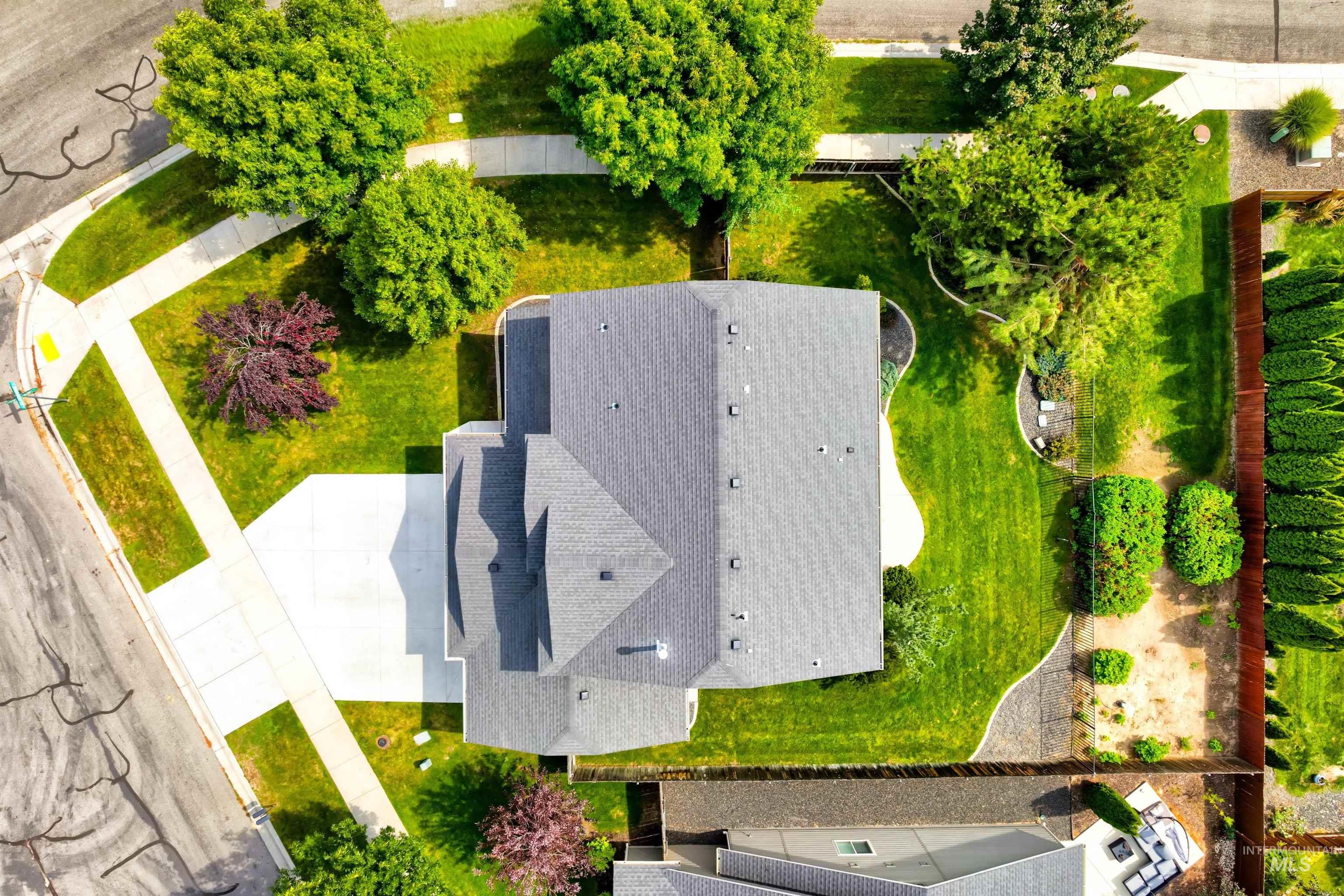 2473 E Clackamas Court, Eagle, Idaho 83616, 4 Bedrooms, 2.5 Bathrooms, Residential For Sale, Price $586,000, 98960741