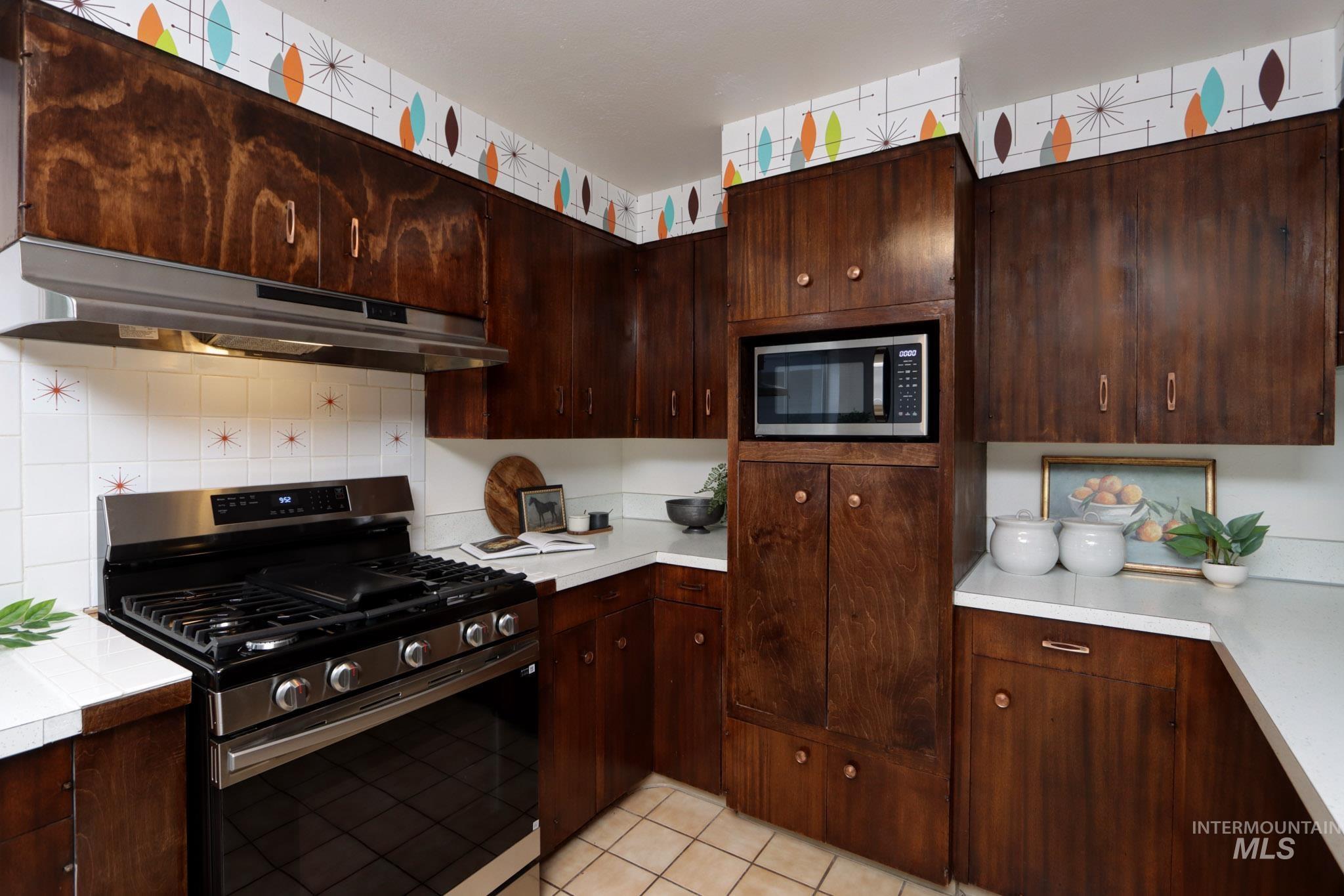 6906 W Hummel Drive, Boise, Idaho 83709, 3 Bedrooms, 2 Bathrooms, Residential For Sale, Price $524,000, 98960751
