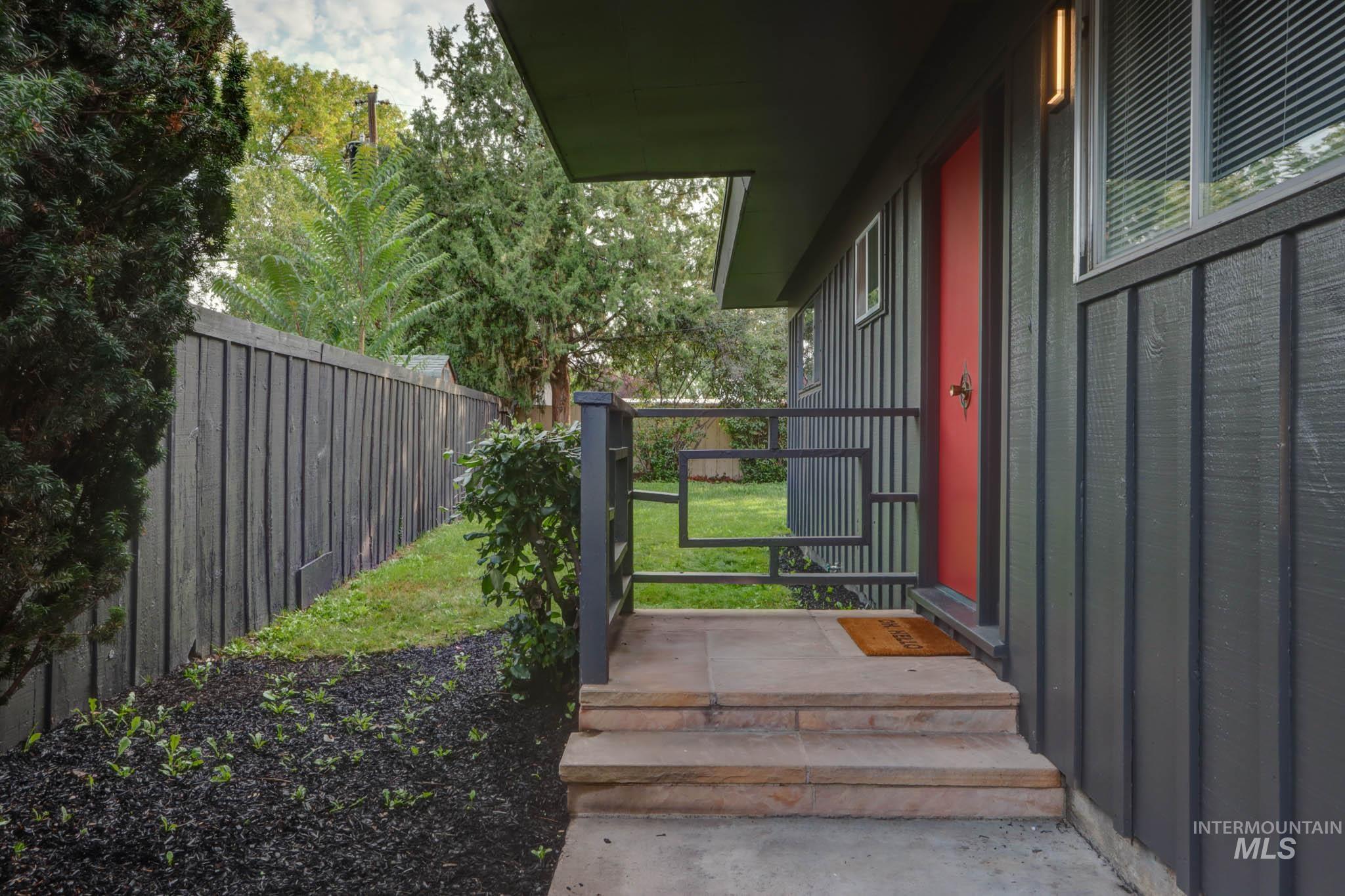 6906 W Hummel Drive, Boise, Idaho 83709, 3 Bedrooms, 2 Bathrooms, Residential For Sale, Price $524,000, 98960751