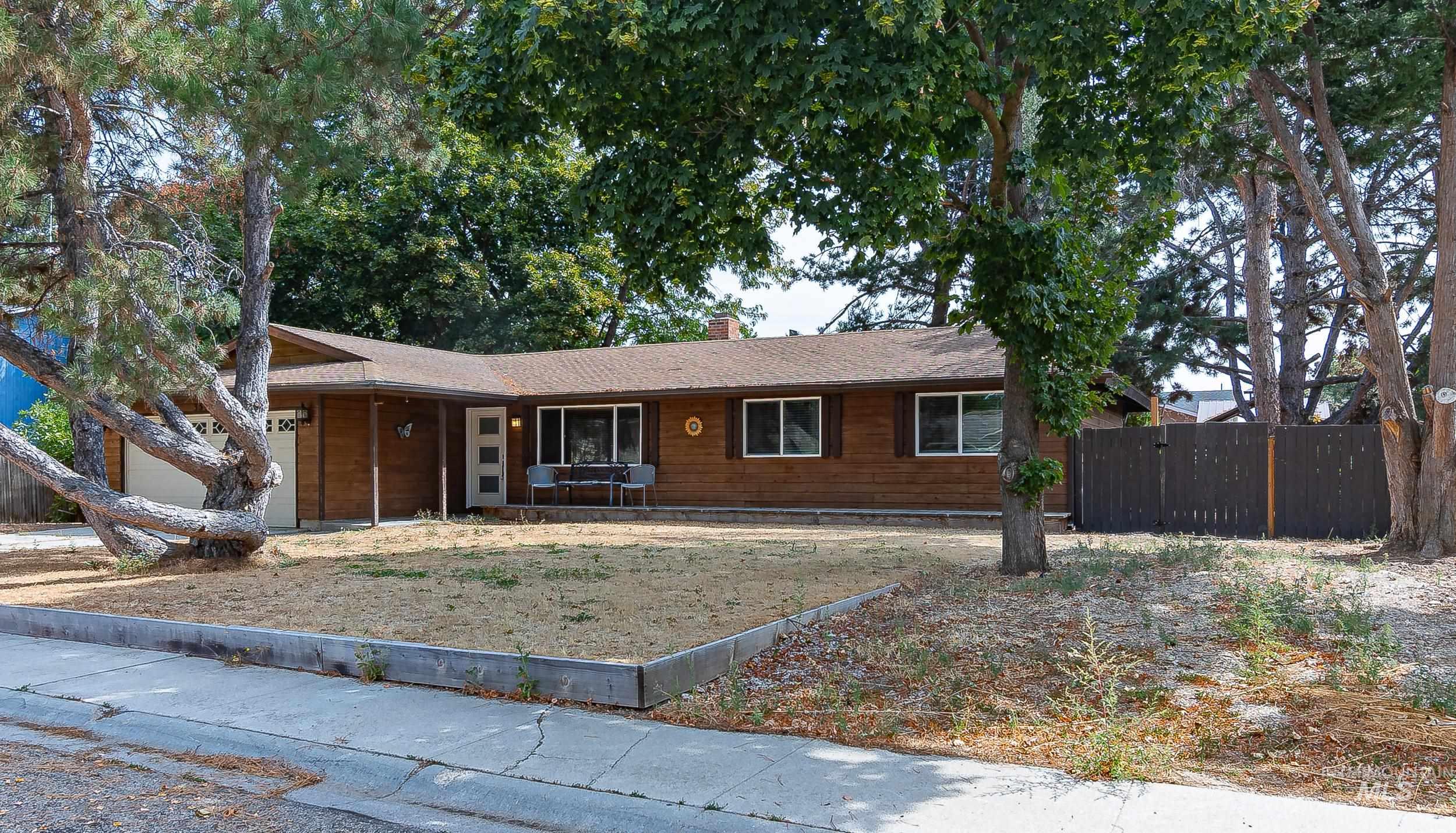 3552 N Covered Wagon Way, Boise, Idaho 83713, 3 Bedrooms, 1.5 Bathrooms, Residential For Sale, Price $390,000, 98960757