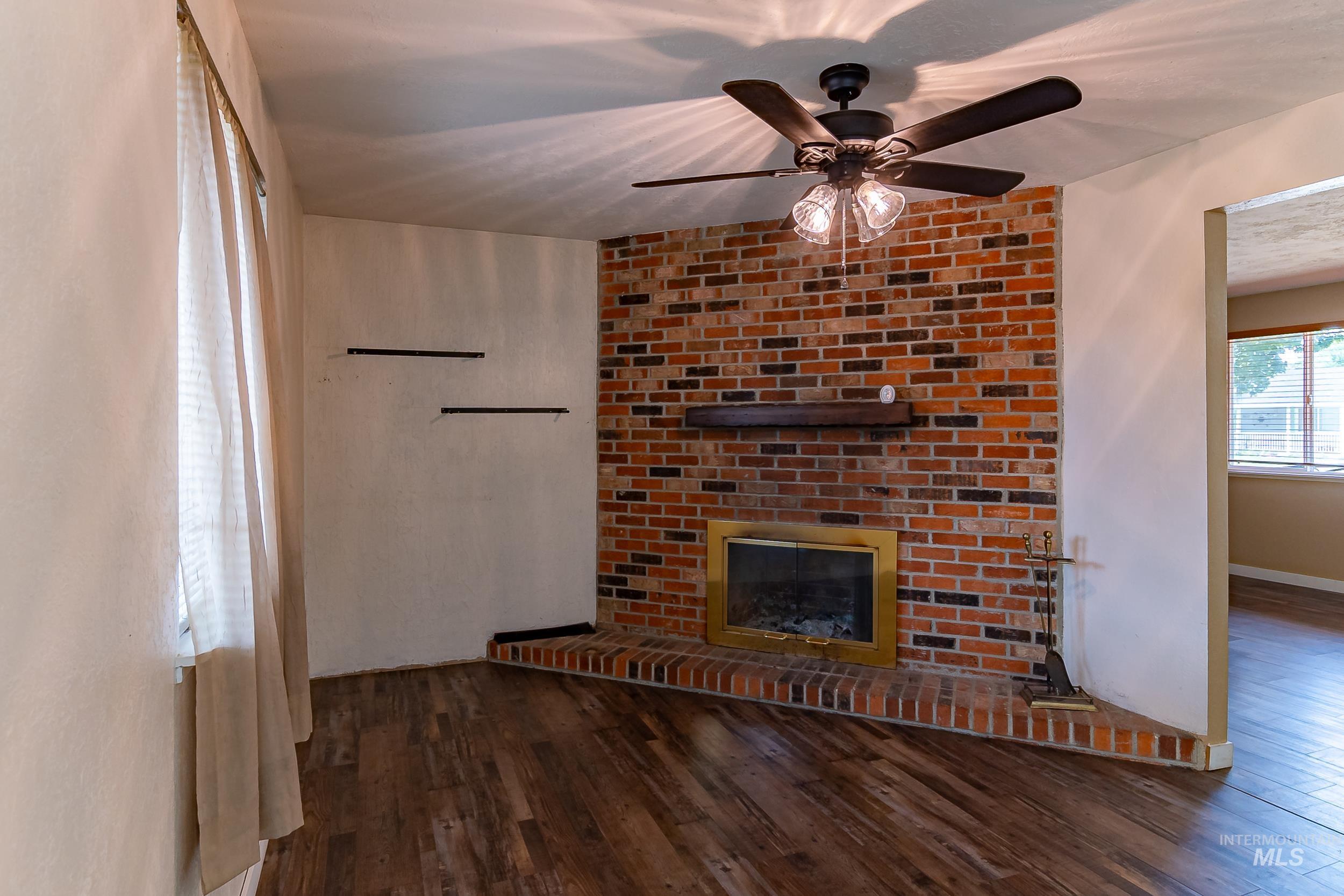 3552 N Covered Wagon Way, Boise, Idaho 83713, 3 Bedrooms, 1.5 Bathrooms, Residential For Sale, Price $390,000, 98960757