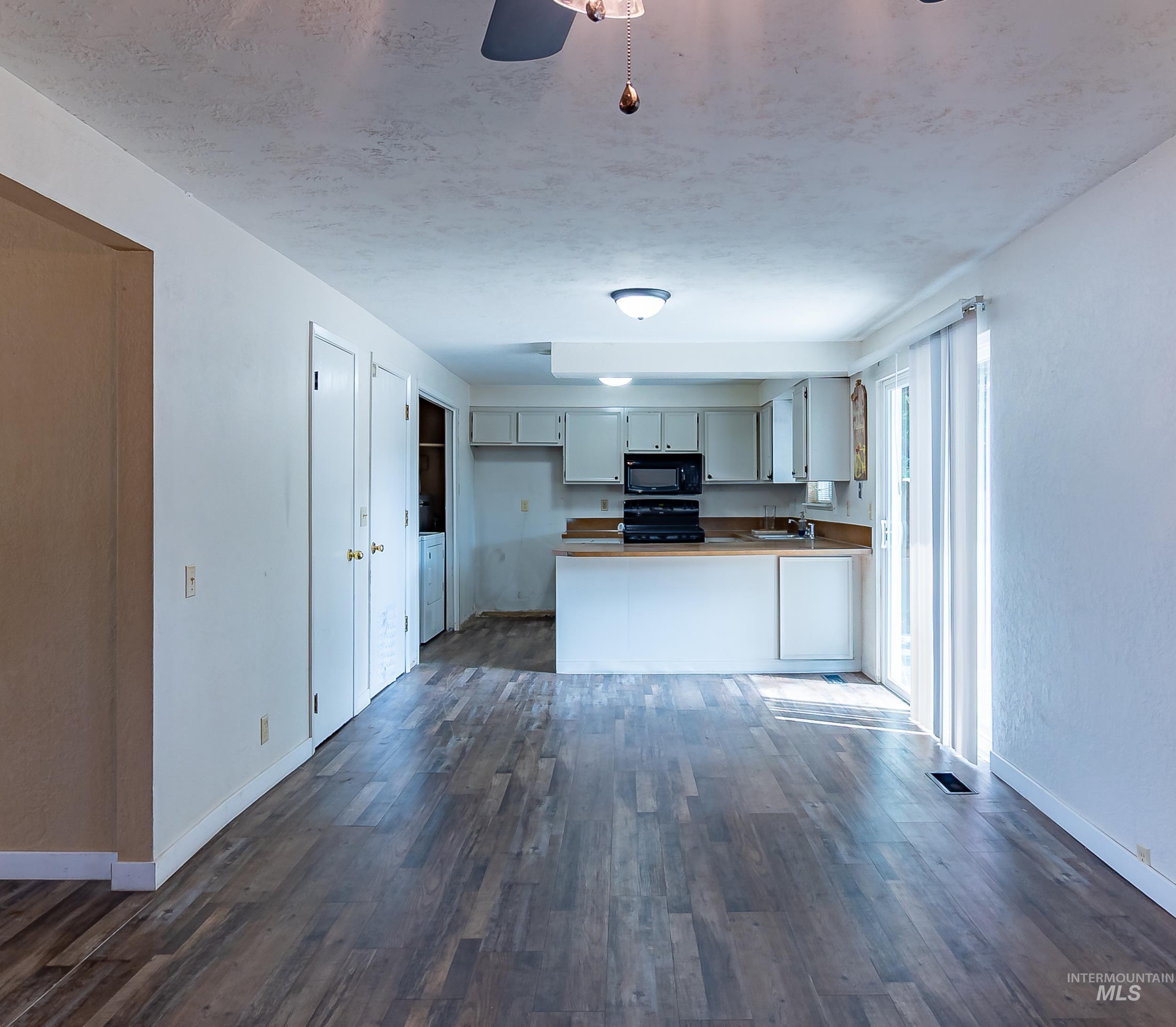 3552 N Covered Wagon Way, Boise, Idaho 83713, 3 Bedrooms, 1.5 Bathrooms, Residential For Sale, Price $390,000, 98960757
