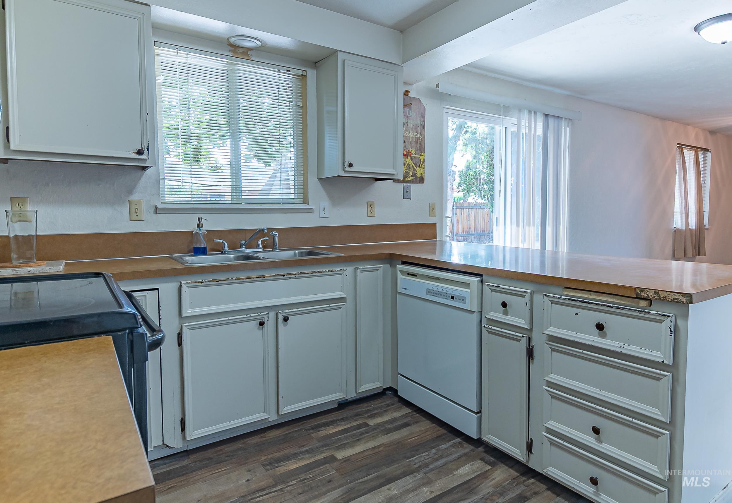 3552 N Covered Wagon Way, Boise, Idaho 83713, 3 Bedrooms, 1.5 Bathrooms, Residential For Sale, Price $390,000, 98960757