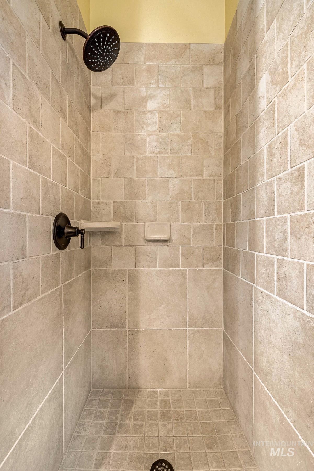 Primary shower