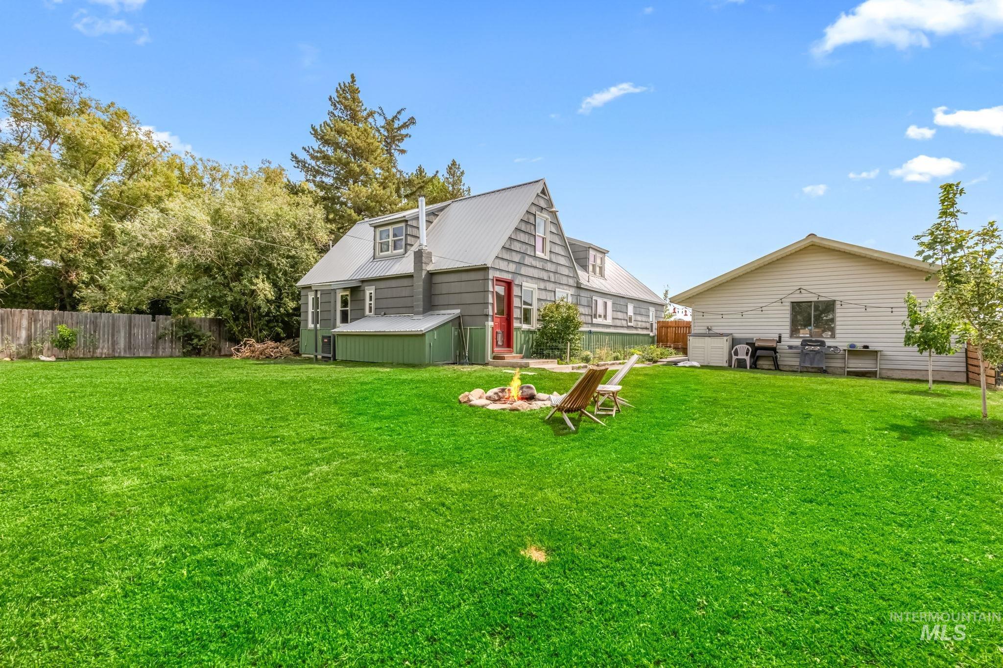 115 E Garnet Ave, Fairfield, Idaho 83327, 4 Bedrooms, 2.5 Bathrooms, Residential For Sale, Price $459,000, 98960777