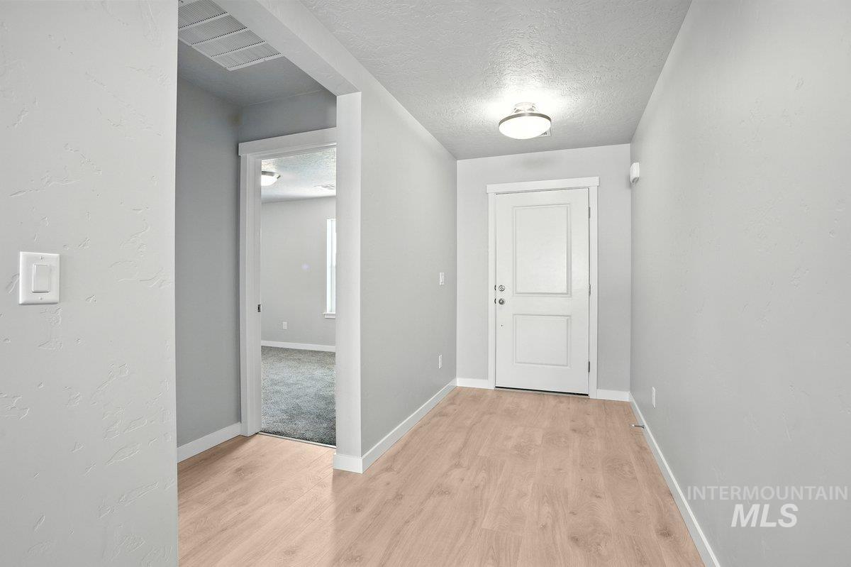 19367 Snowyside Way, Caldwell, Idaho 83605, 3 Bedrooms, 2 Bathrooms, Residential For Sale, Price $367,990, 98960808