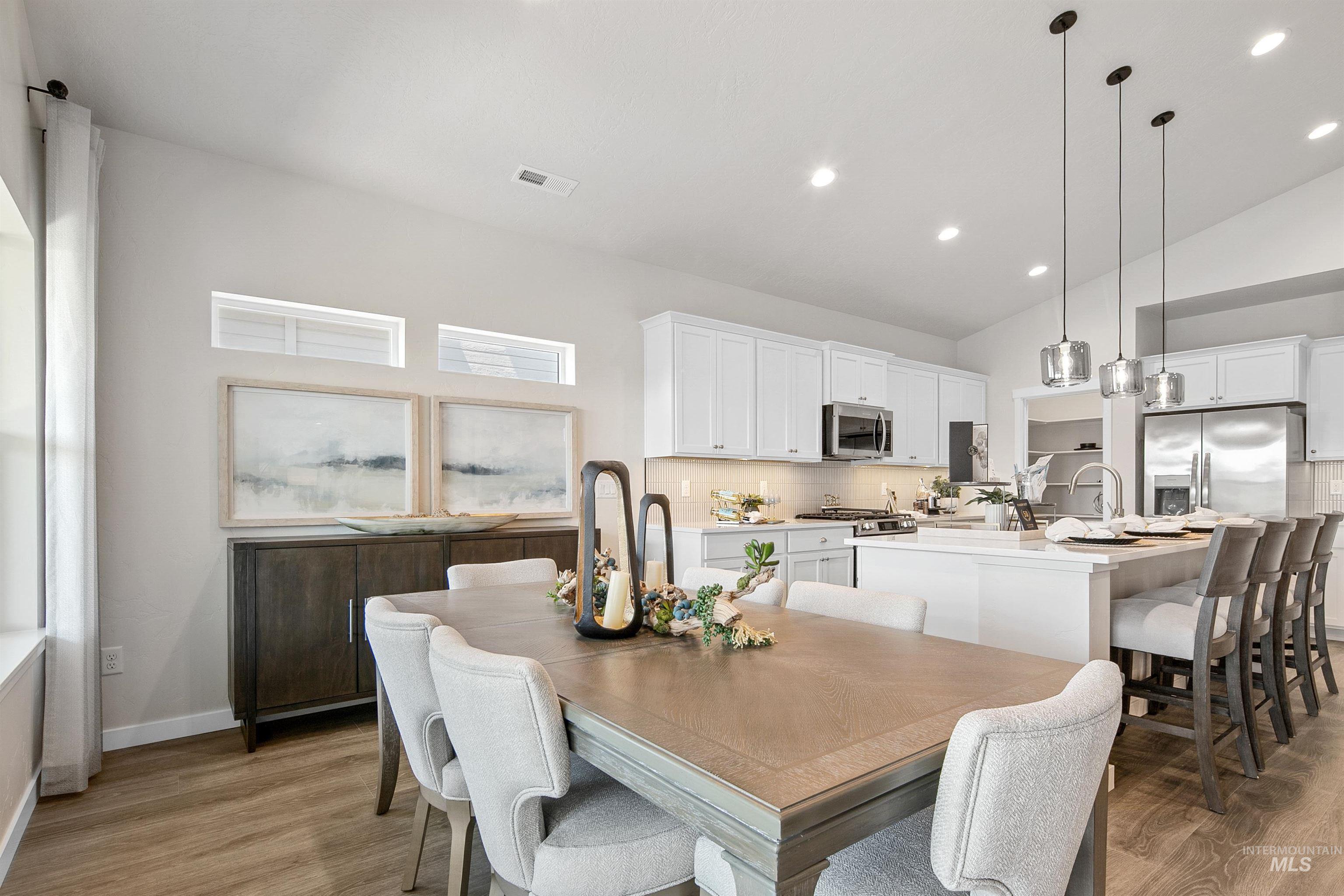 19402 Snowyside Way, Caldwell, Idaho 83605, 3 Bedrooms, 2 Bathrooms, Residential For Sale, Price $395,990, 98960811