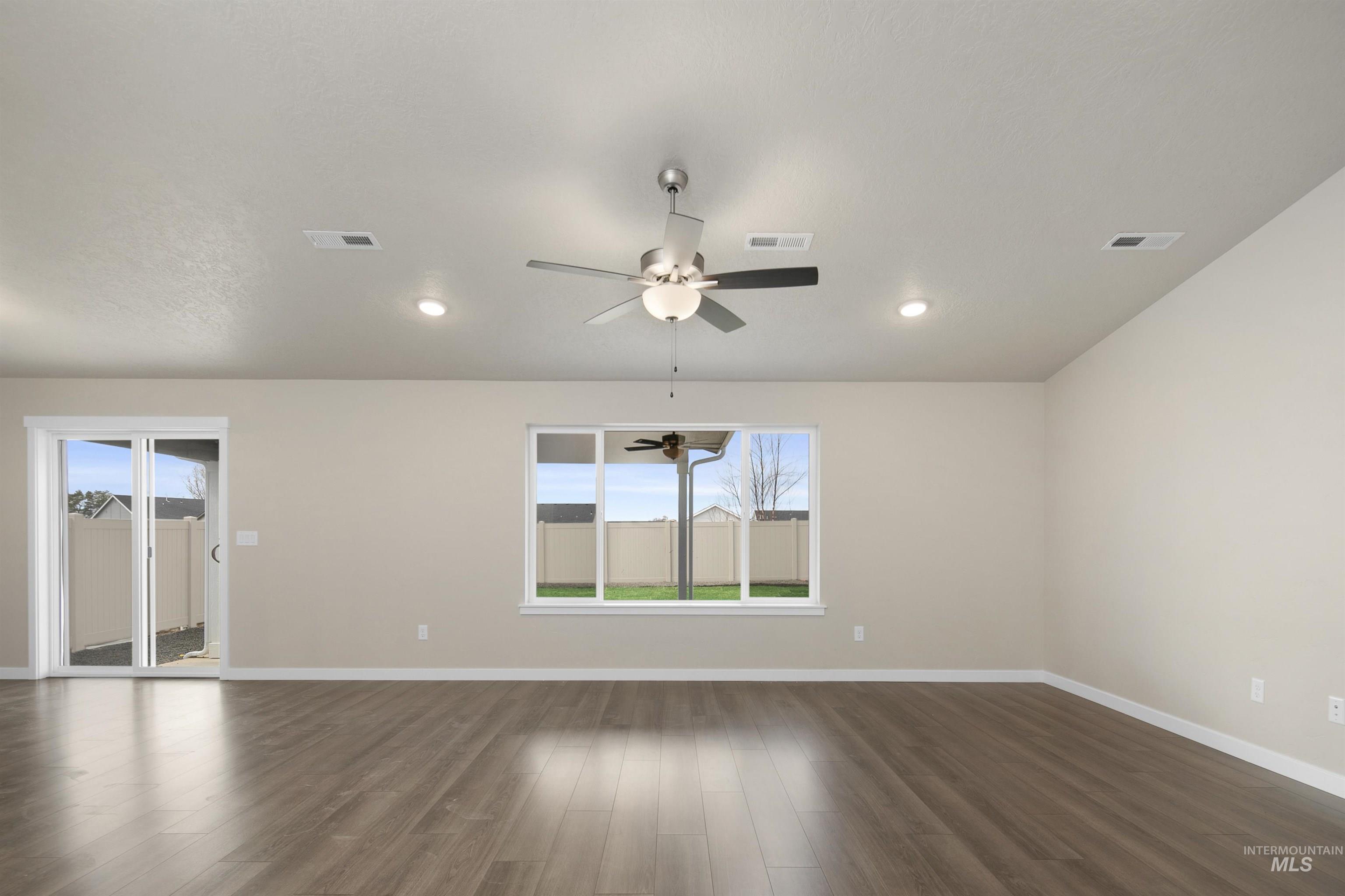 19354 Snowyside Way, Caldwell, Idaho 83605, 3 Bedrooms, 2.5 Bathrooms, Residential For Sale, Price $427,990, 98960813