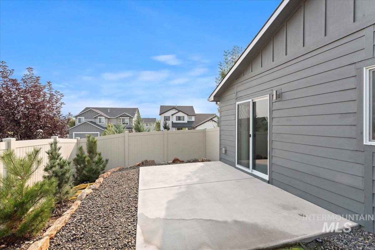 1916 W Henrys Fork Drive, Meridian, Idaho 83642, 4 Bedrooms, 2 Bathrooms, Residential For Sale, Price $542,000, 98960838