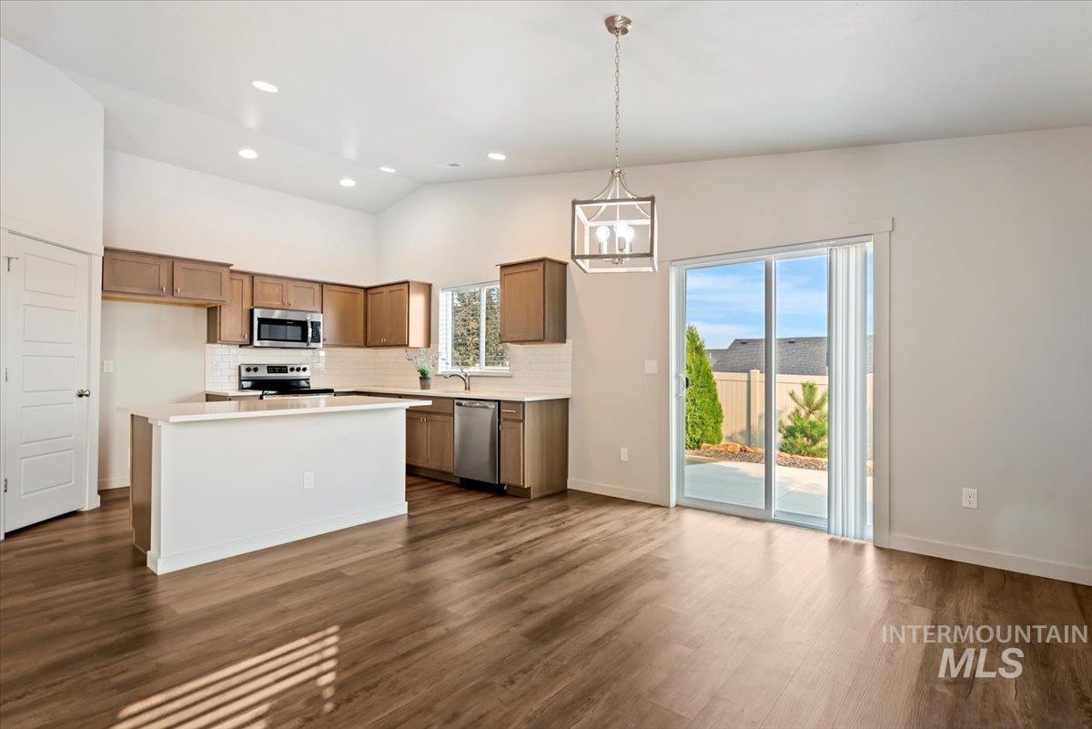 1916 W Henrys Fork Drive, Meridian, Idaho 83642, 4 Bedrooms, 2 Bathrooms, Residential For Sale, Price $542,000, 98960838
