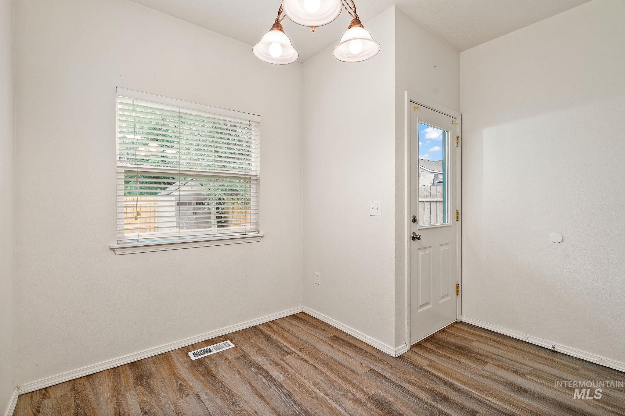 2864 W Lemhi Street, Boise, Idaho 83705, 2 Bedrooms, 2.5 Bathrooms, Residential For Sale, Price $375,000, 98960839