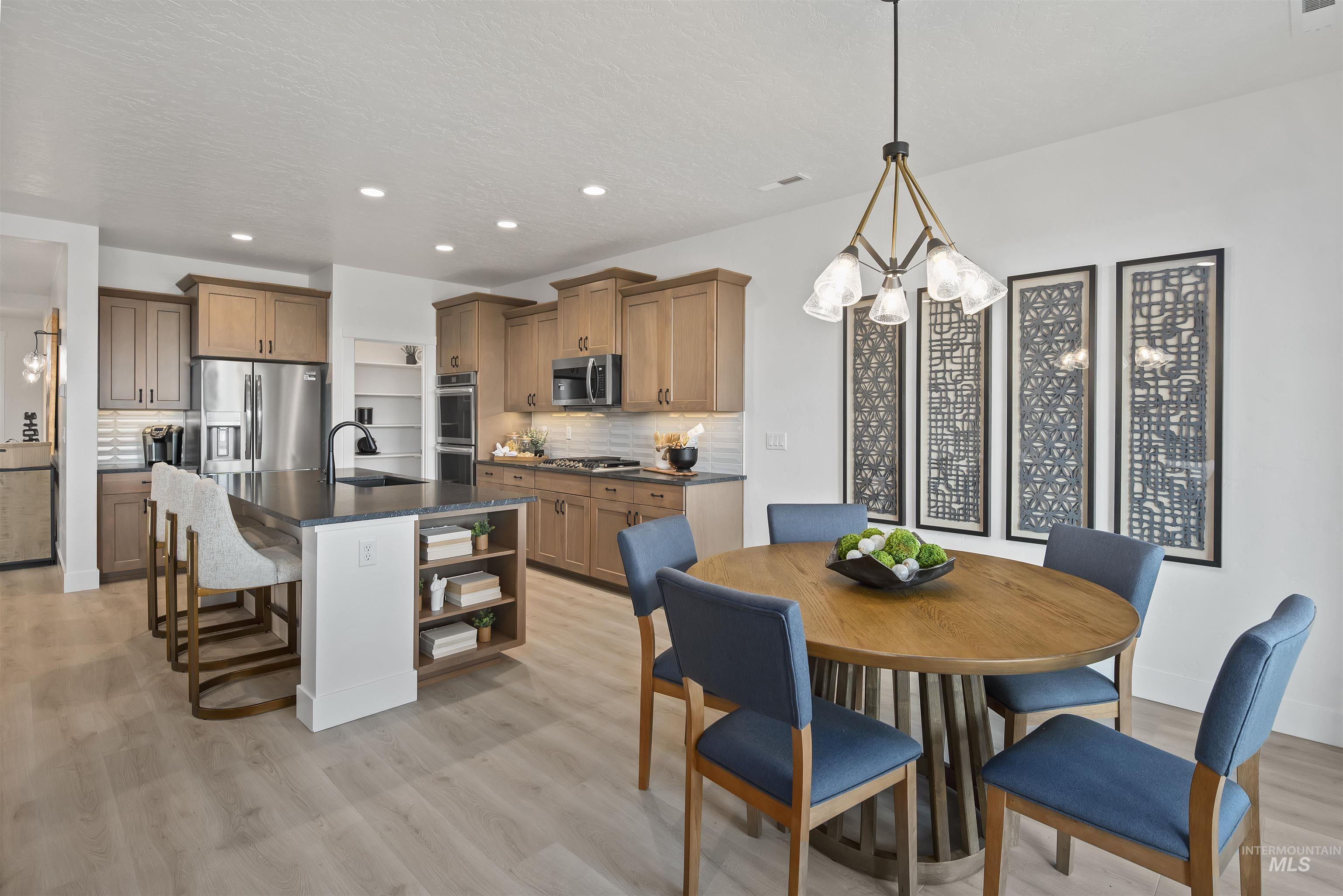 6126 W Parachute Dr, Meridian, Idaho 83646, 4 Bedrooms, 3 Bathrooms, Residential For Sale, Price $526,990, 98960848
