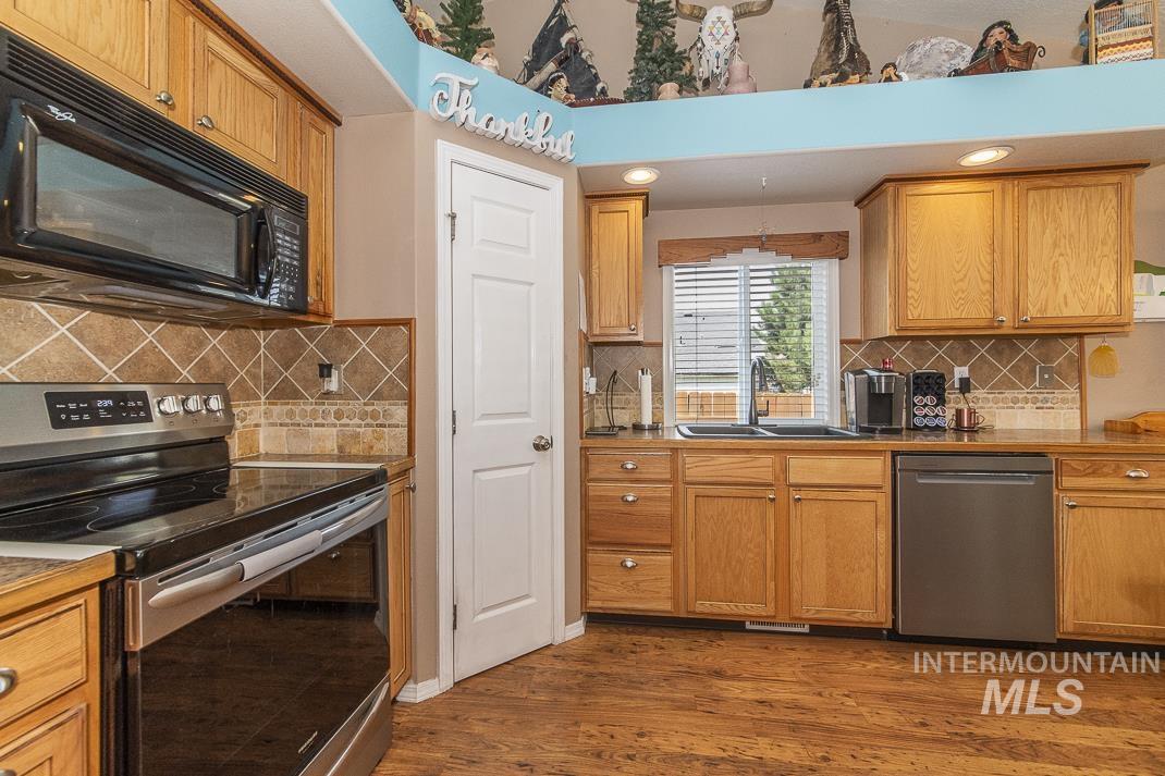 3620 S Oxbow Dr, Nampa, Idaho 83686, 3 Bedrooms, 2 Bathrooms, Residential For Sale, Price $409,900, 98960860