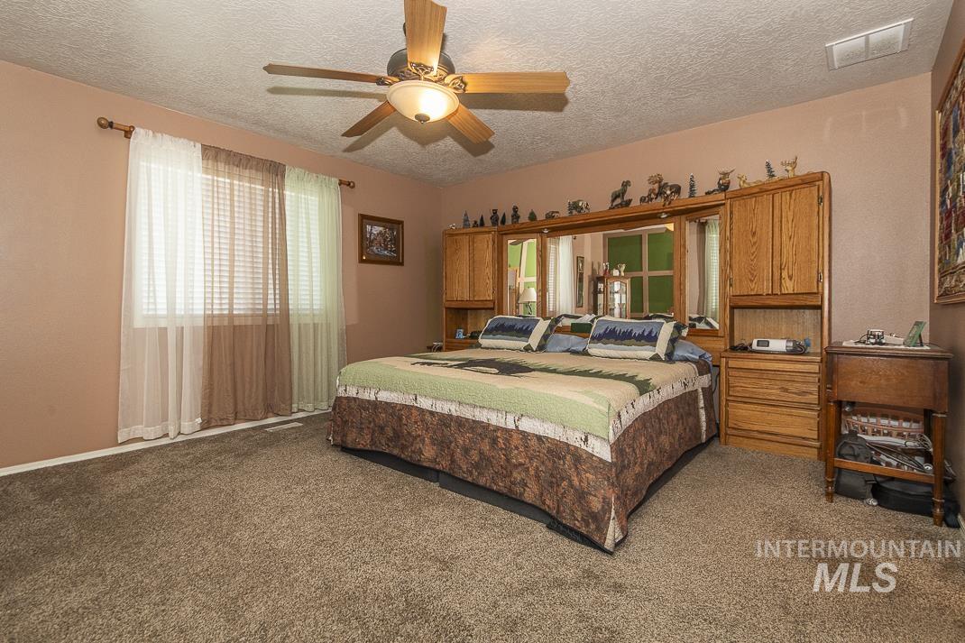 3620 S Oxbow Dr, Nampa, Idaho 83686, 3 Bedrooms, 2 Bathrooms, Residential For Sale, Price $409,900, 98960860