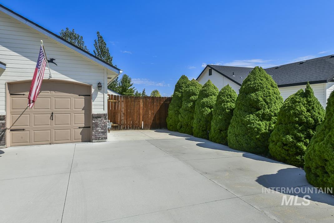3620 S Oxbow Dr, Nampa, Idaho 83686, 3 Bedrooms, 2 Bathrooms, Residential For Sale, Price $409,900, 98960860