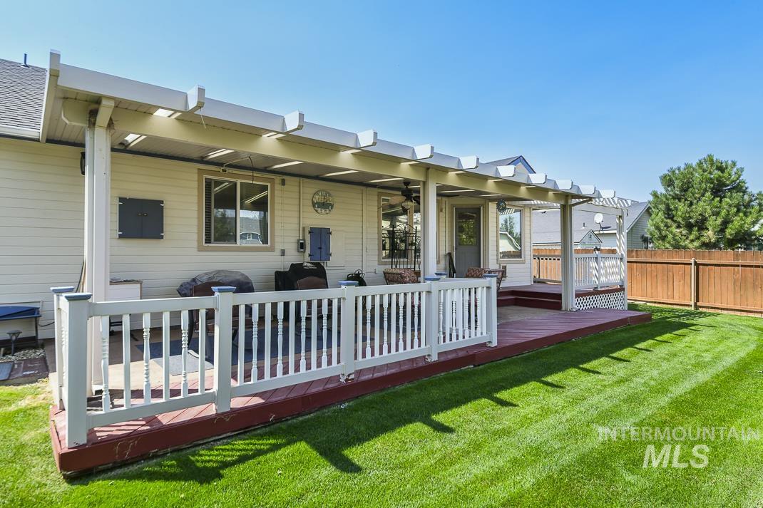 3620 S Oxbow Dr, Nampa, Idaho 83686, 3 Bedrooms, 2 Bathrooms, Residential For Sale, Price $409,900, 98960860