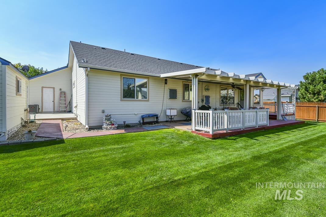 3620 S Oxbow Dr, Nampa, Idaho 83686, 3 Bedrooms, 2 Bathrooms, Residential For Sale, Price $409,900, 98960860