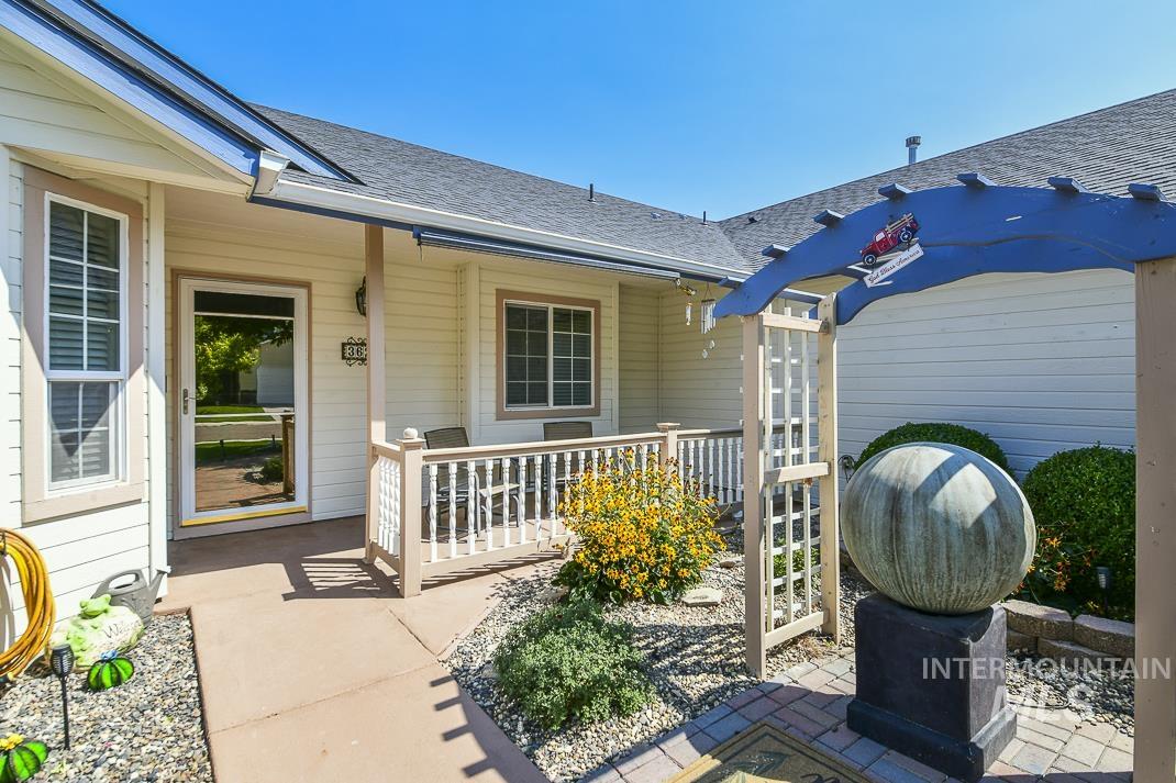 3620 S Oxbow Dr, Nampa, Idaho 83686, 3 Bedrooms, 2 Bathrooms, Residential For Sale, Price $409,900, 98960860