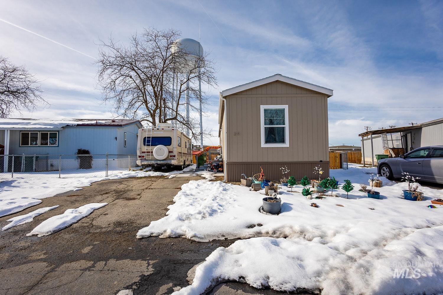100 NW 16th St, Fruitland, Idaho 83619, 2 Bedrooms, 2 Bathrooms, Residential For Sale, Price $79,000, 98960891