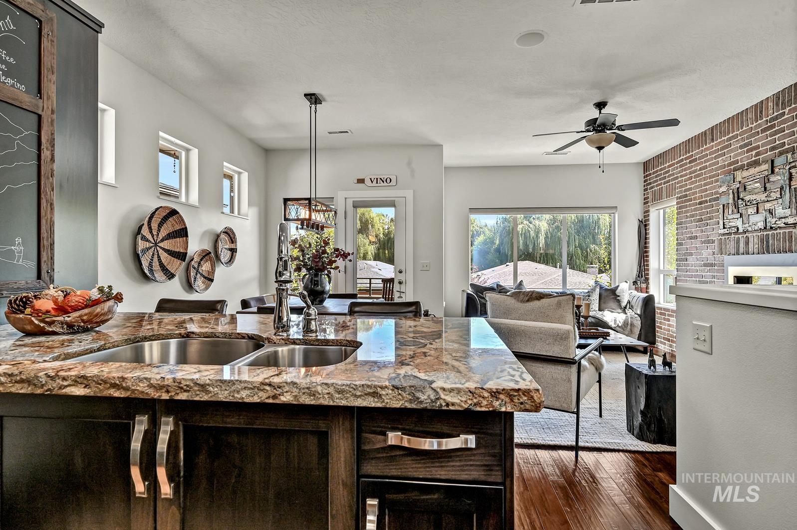 3167 S Rookery Lane, Boise, Idaho 83706, 2 Bedrooms, 2 Bathrooms, Residential For Sale, Price $599,900, 98960906