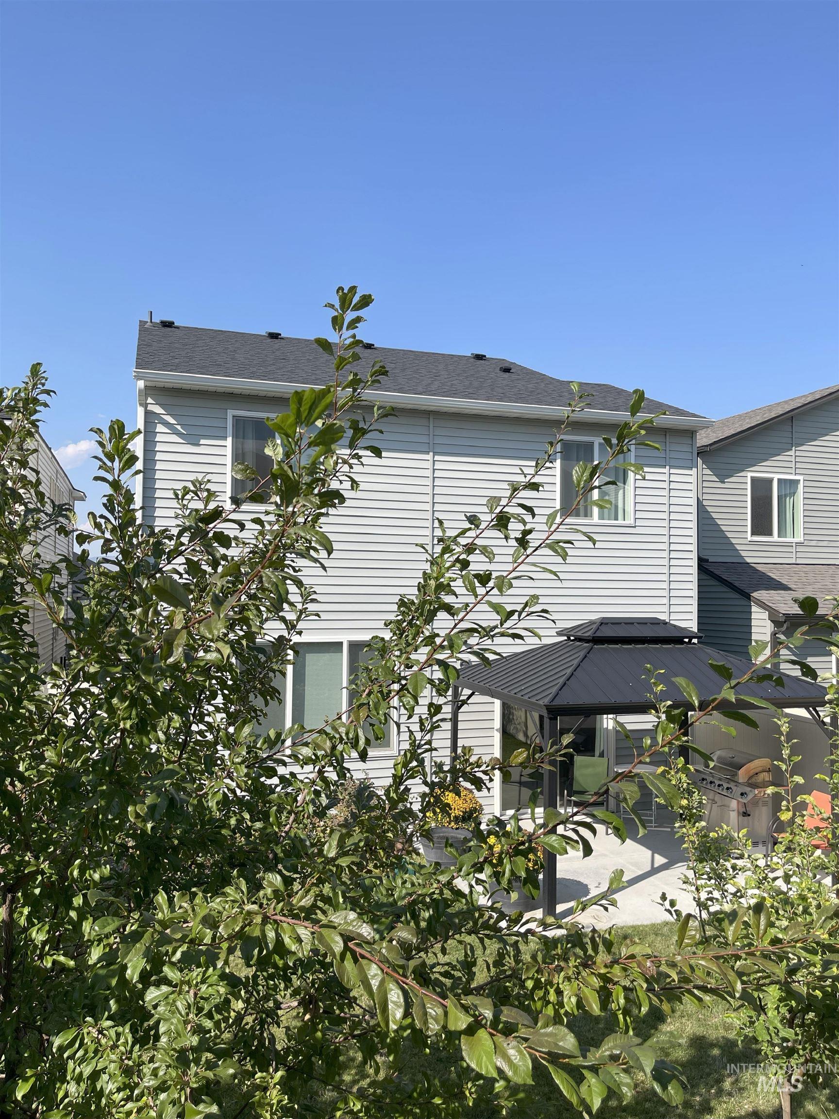 View of property exterior